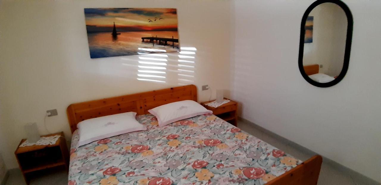 Phiniscollis B&B La Caletta Exterior foto